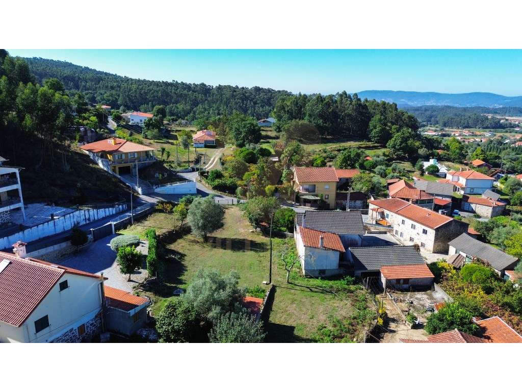 Terreno 1639.2m² para Construção | Cabaços - Ponte de Lima-3