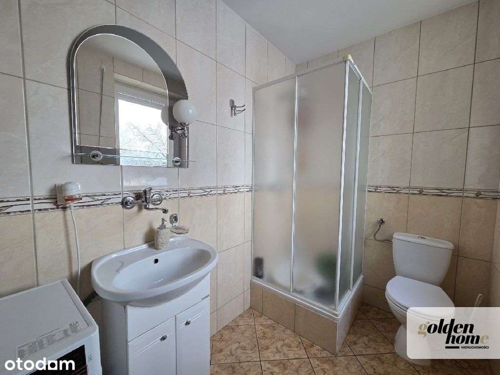 Dom z zabudowaniami gospodarskimi na działce 3478m-8