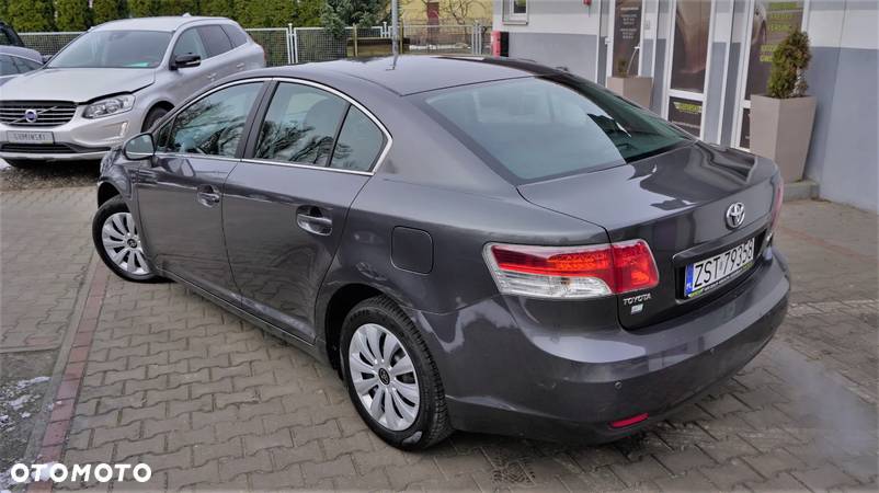 Toyota Avensis 2.0 D-4D Luna - 8