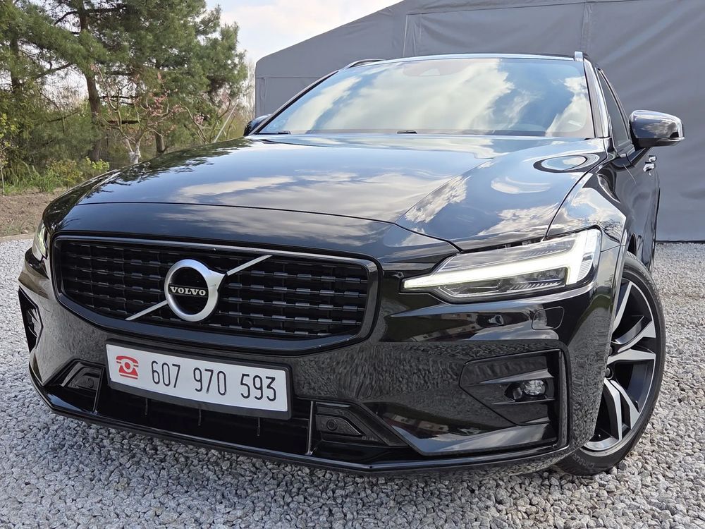 Volvo V60 II D4 Geartronic R-Design 2020