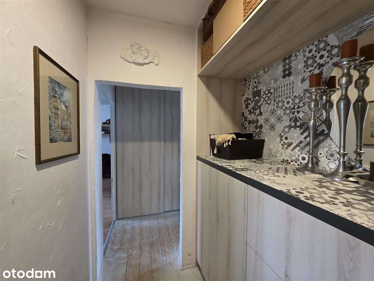 3 pokojowe z balkonem na II piętrze.-0