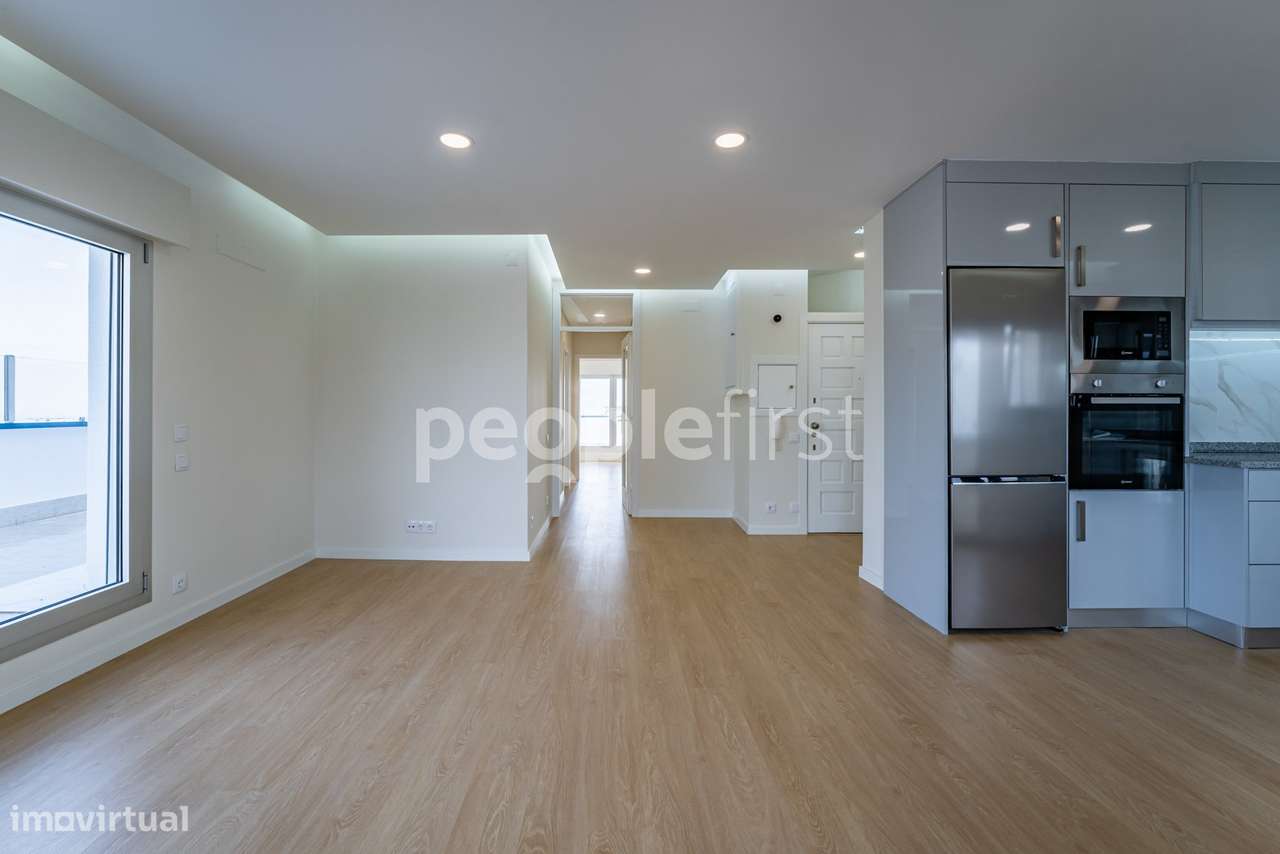 T2 Totalmente Remodelado com Terraço de 65m² e Vista Panorâmica sob... - Grande imagem: 5/25