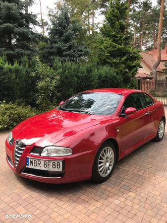 Alfa Romeo GT 2.0 JTS Selespeed Distinctive - 17