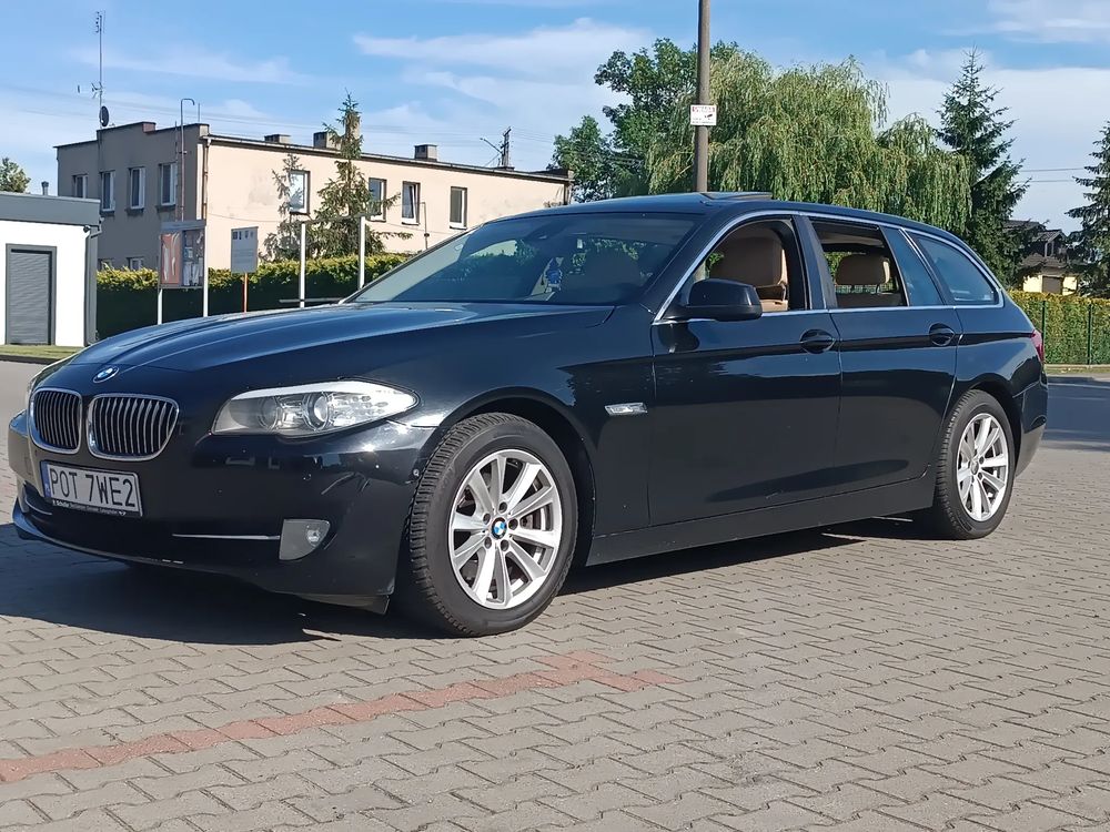 BMW 5 Series F10/F11 (2009-2017) 520d Luxury Line 2010