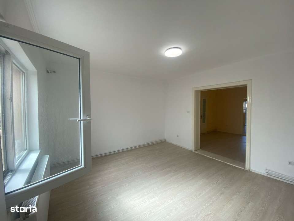 Casa in zona Calea Aradului, 2 camere, 60 mp utili, potrivit pt birour - Imagine principală: 3/9