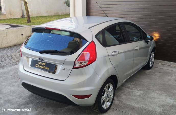 Ford Fiesta - 12