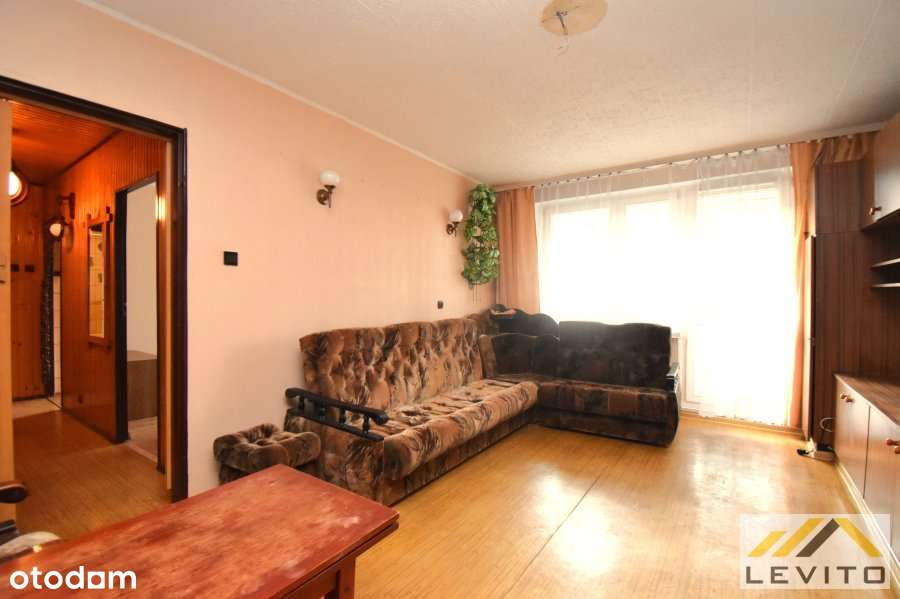 M3  Okolice stadionu | C.O Miejskie | Balkon-0