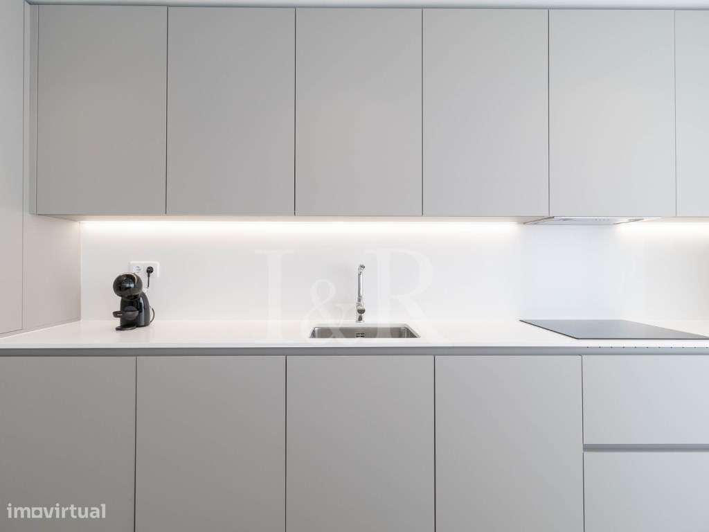 Moradia isolada T4 com jardim e piscina em Fontanelas, Sintra - Grande imagem: 5/57