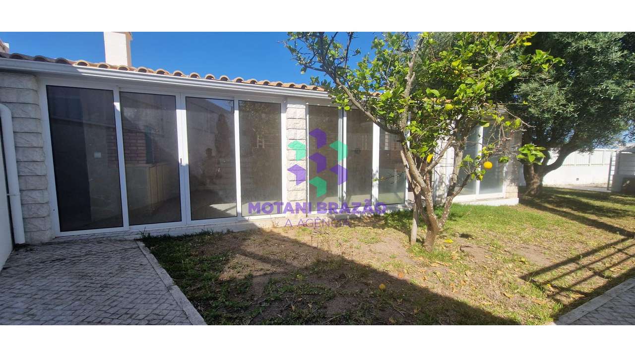 Magnífica Moradia Sesimbra c/Piscina-7