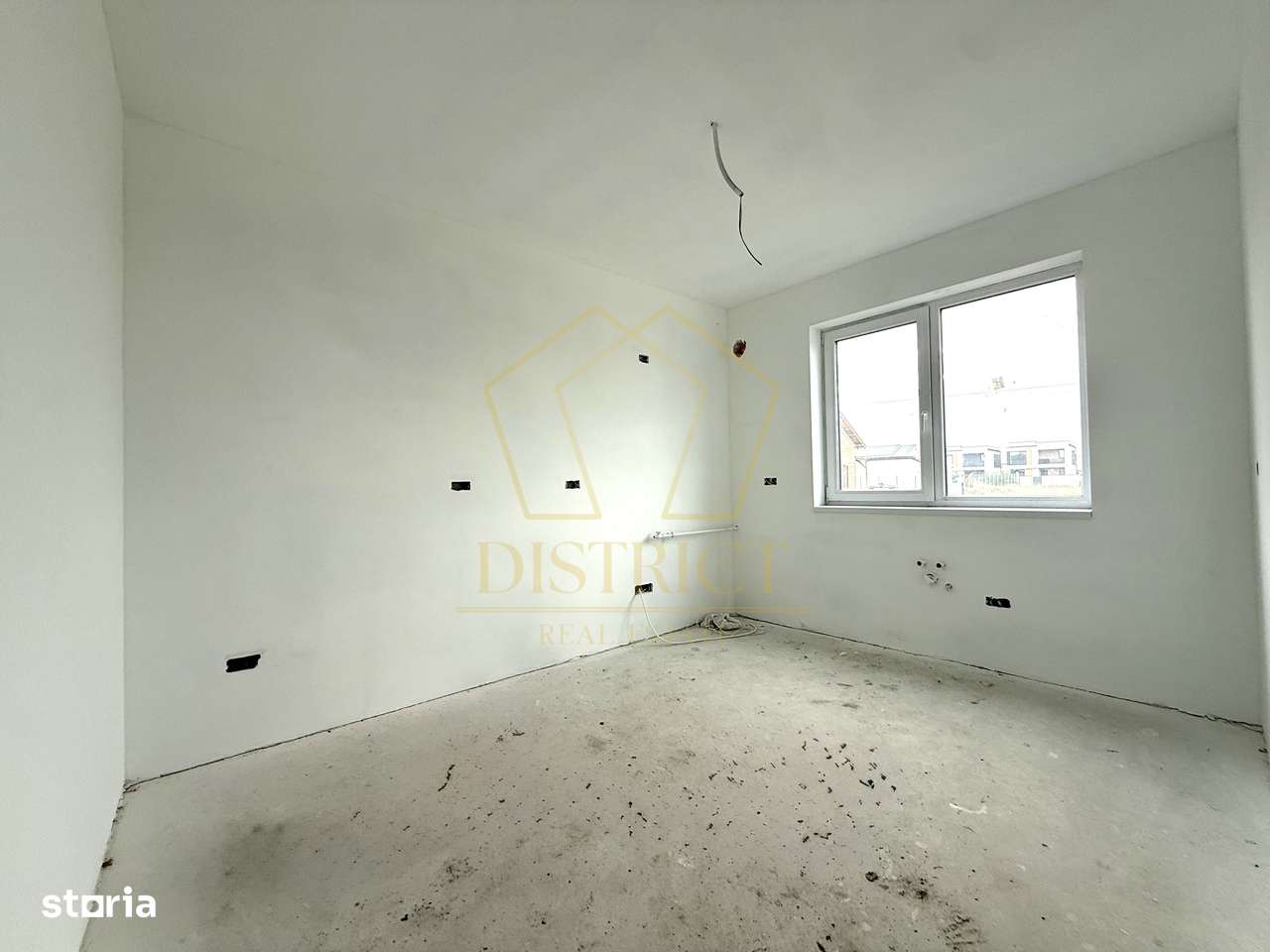 Duplex cu bucatarie inchisa si 4 camere | Sacalaz - Imagine principală: 4/12