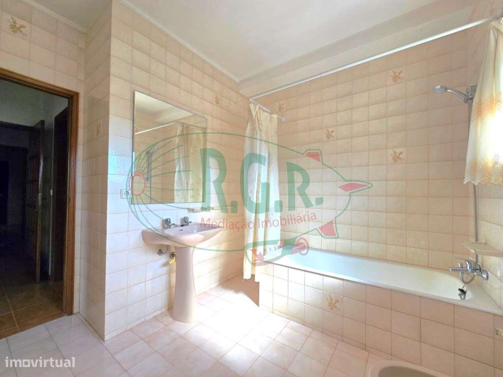 T3 de 3 Frentes | Próximo Estação Comboios Rio Tinto-26