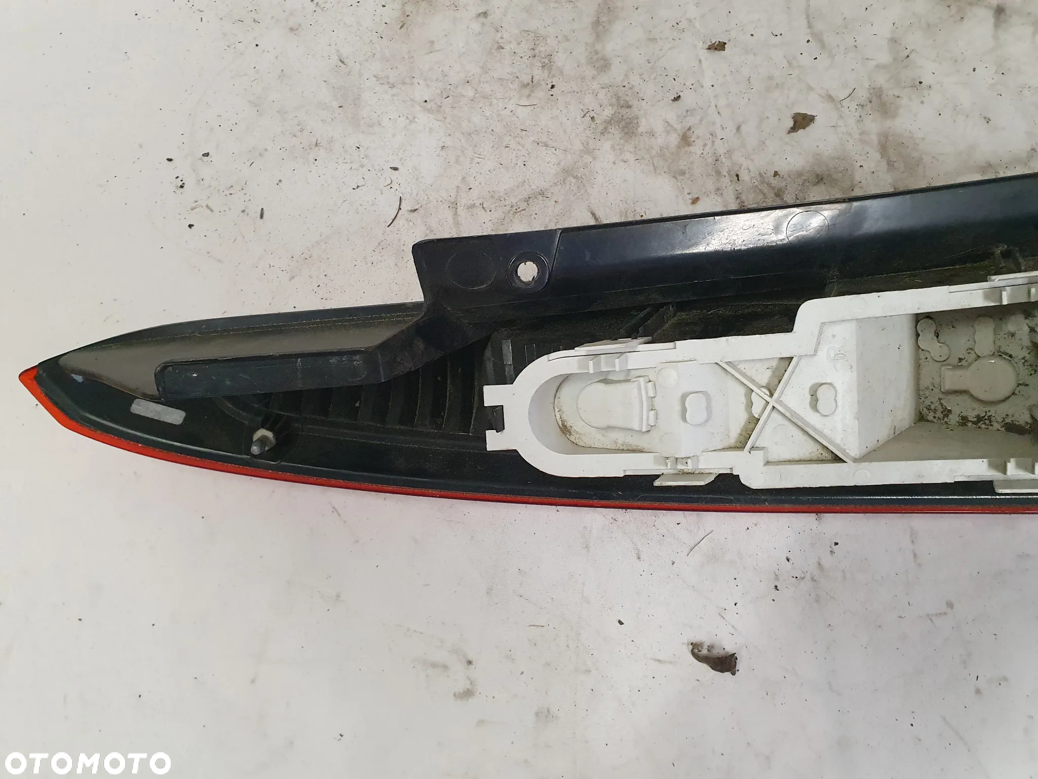 * LAMPA TYLNA PRAWA TYŁ PRAWO FORD FUSION 1 - 8