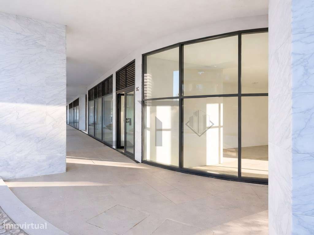 Fantástica Loja a Estrear com Saída de Fumos no Empreendimento Alte... - Grande imagem: 5/15