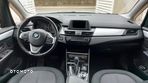 BMW Seria 2 218d - 16