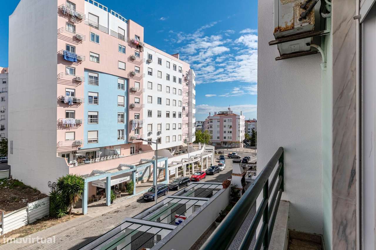 T3 com Excelentes Áreas, em Santa Marta do Pinhal-9