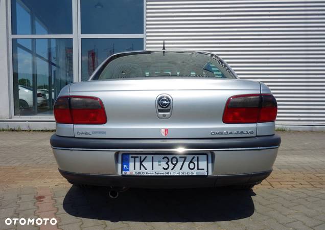 Opel Omega - 6