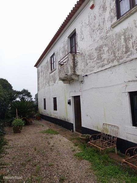 Moradia tradicional com 525m² de terreno em  (Carvalhal, Bombarral) - Grande imagem: 4/12