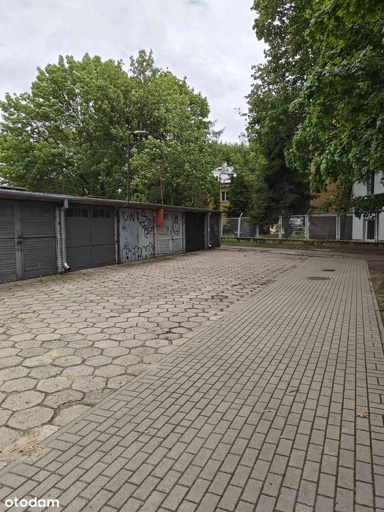 Garaż 17m² z oświetleniem Bródno Własnościowy - Pełny obrazek: 3/3