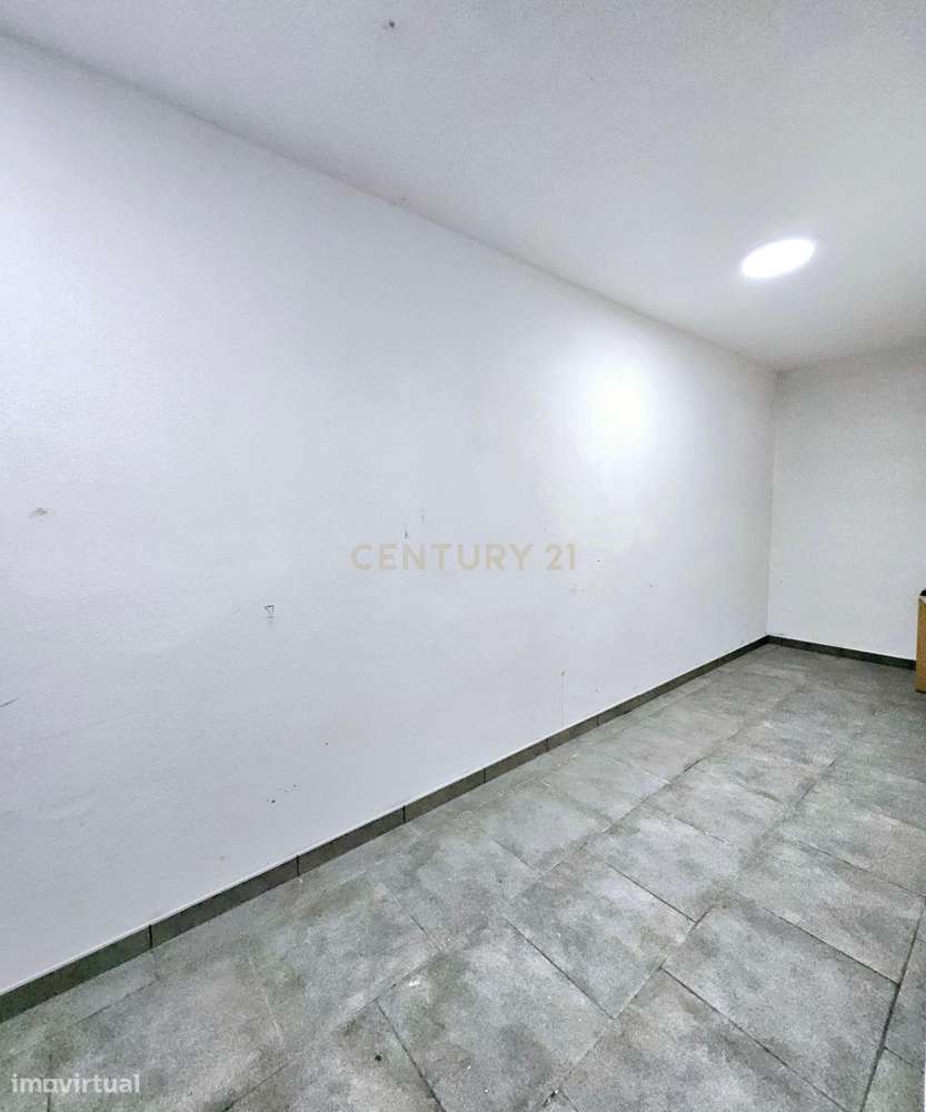 Moradia T3 nova, com garagem, jardim e quintal em Anadia - Grande imagem: 4/32