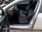 Volkswagen Passat 2.0 TDI Highline DSG - 8