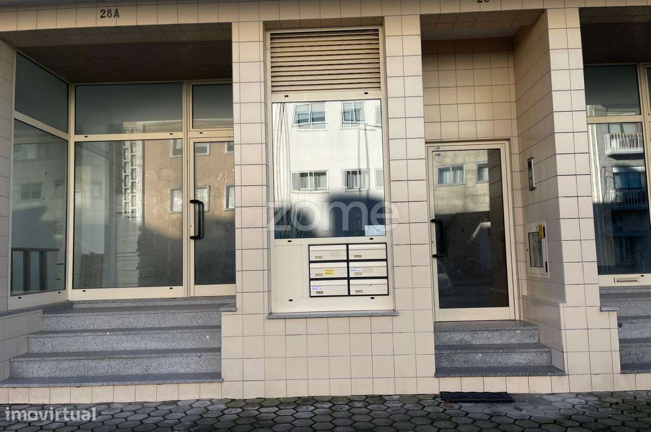 T3 ESGUEIRA COM TERRAÇO - Grande imagem: 2/14