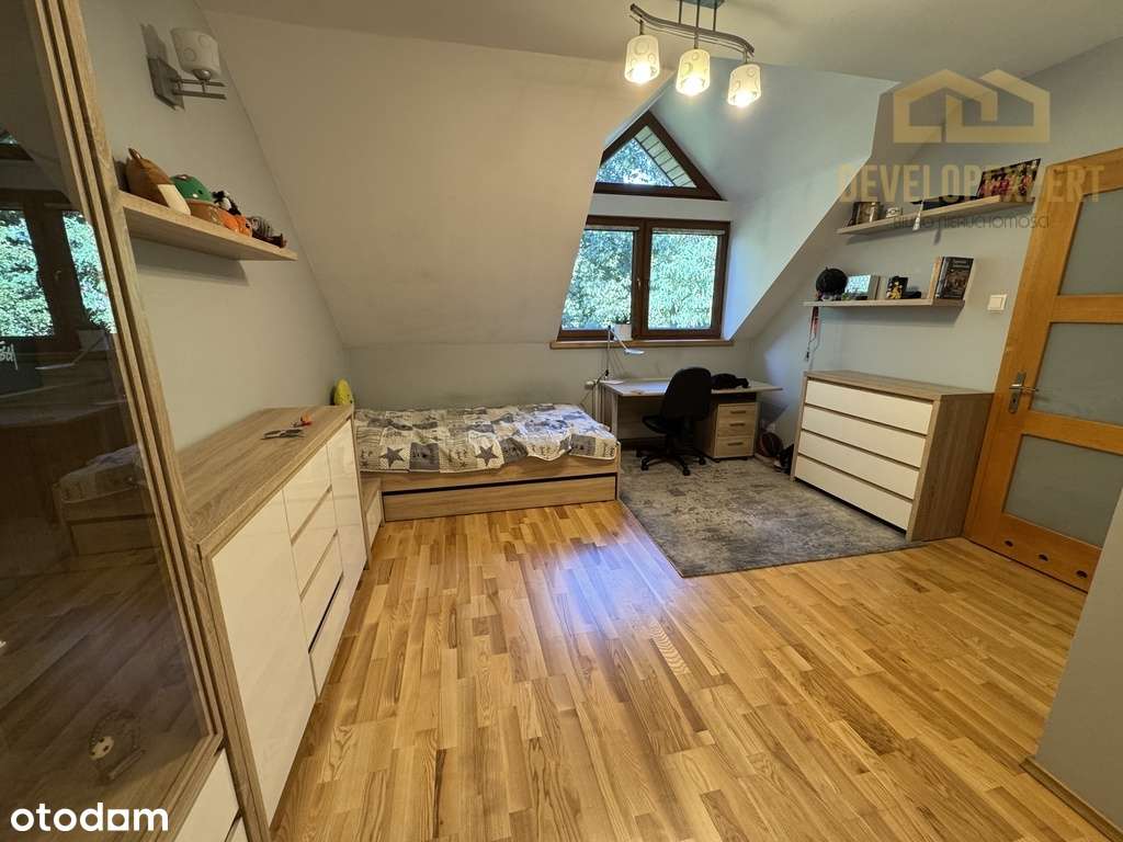 KomfortowyDom dla rodziny w doskonałej lokalizacji-4