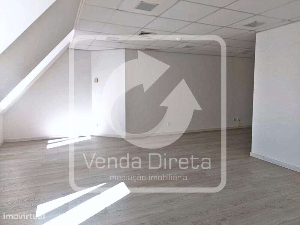 Escritório com vista para o Tejo no coração do Chiado - Lisboa - Grande imagem: 4/18