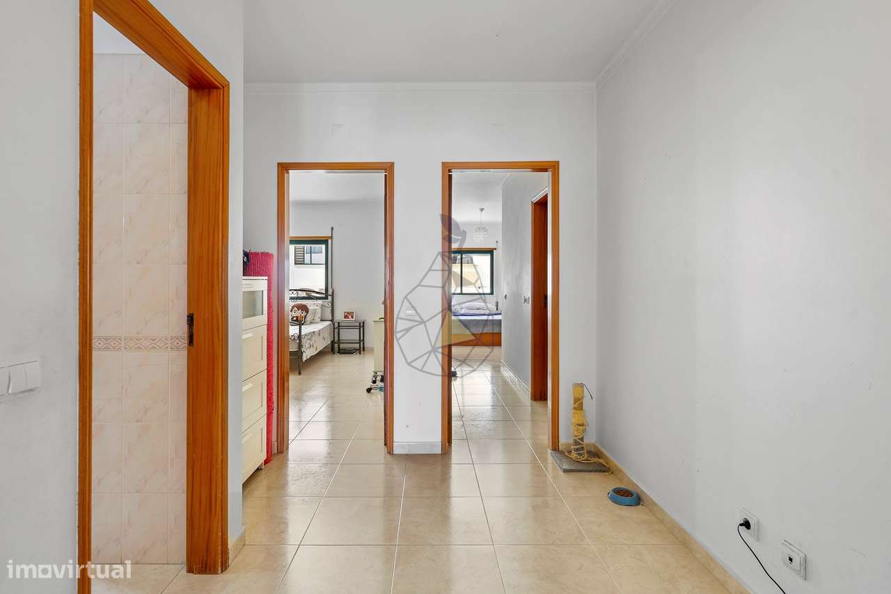 Apartamento T2 localizado a cerca de 600 metros da Praia em Quarteira-8
