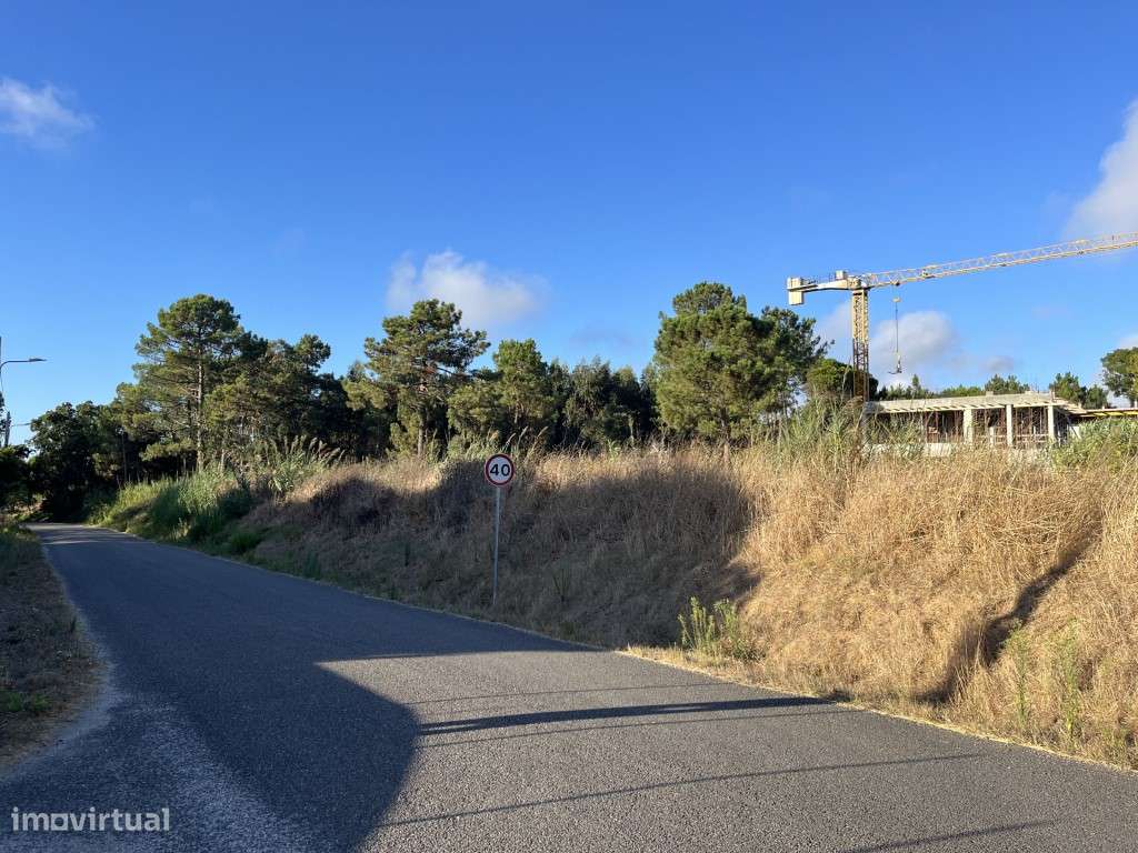 Terreno para construção com 2.220 m² muito perto da praia da Foz do... - Grande imagem: 5/10