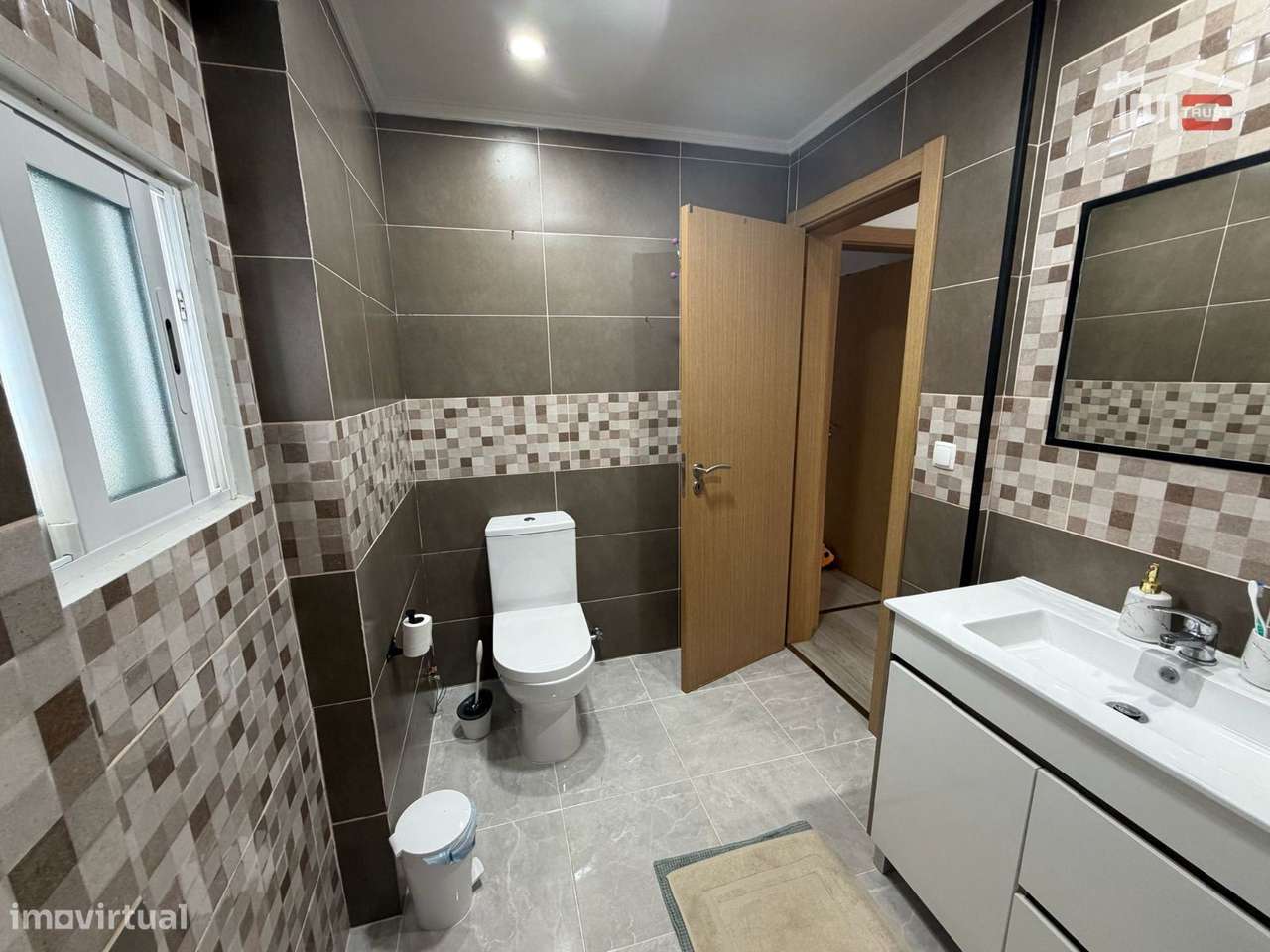 Moradia Isolada T3 + 2 em Palhais, Cozinha Equipada, Amplo Jardim, ...-24