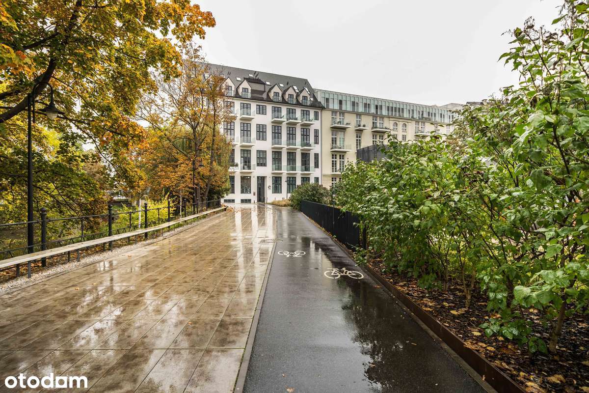 Apartament typu loft w sercu Wrocławia- Stare Miasto, Garaż-12