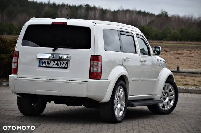 Dodge Nitro 2.8 CRD RT - 10