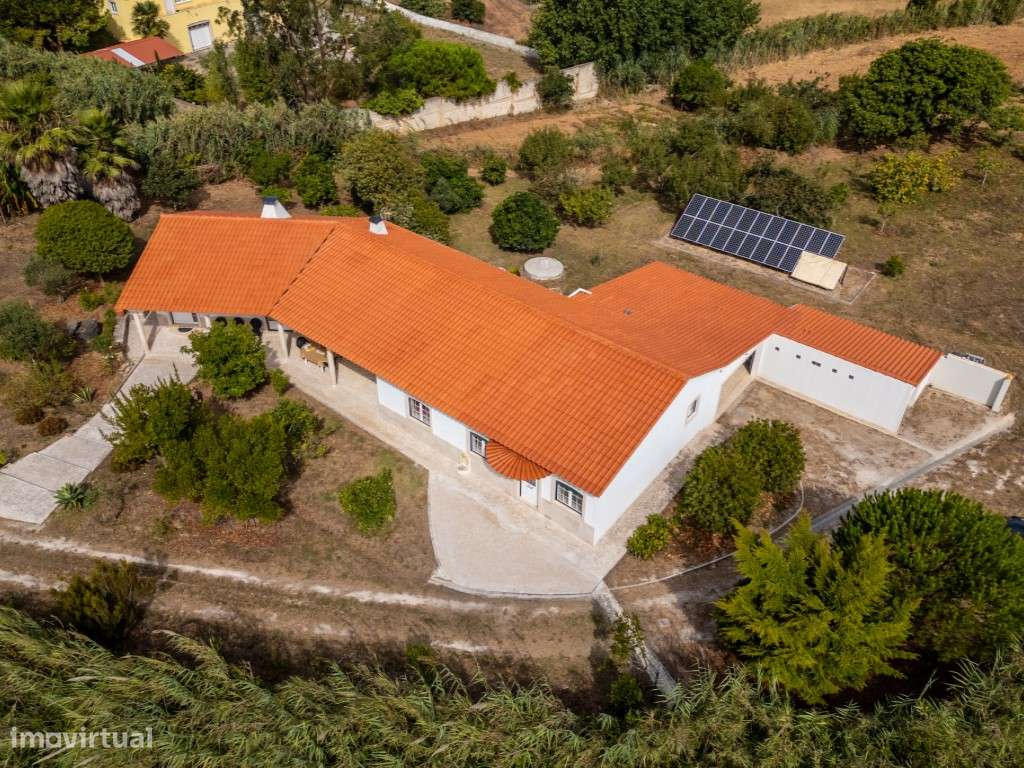 Magnífica Moradia Térrea T3+2 de estilo tradicional com terreno de ...-41