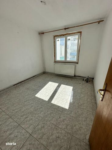 De vanzare – Apartament 3 camere | Strada Margeanului, Rahova-2