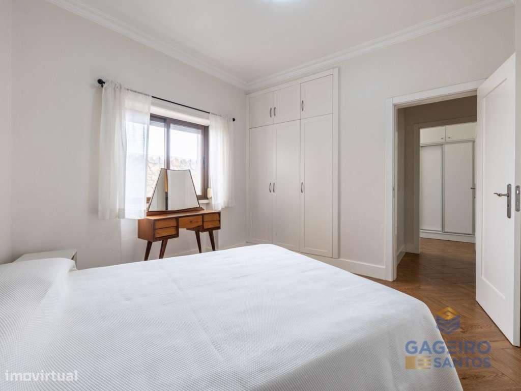 Moradia T2 + 1 com Jardim e Churrasqueira a 5 Minutos da Praia-35