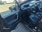 Peugeot 2008 1.6 e-HDi Allure S&S - 17