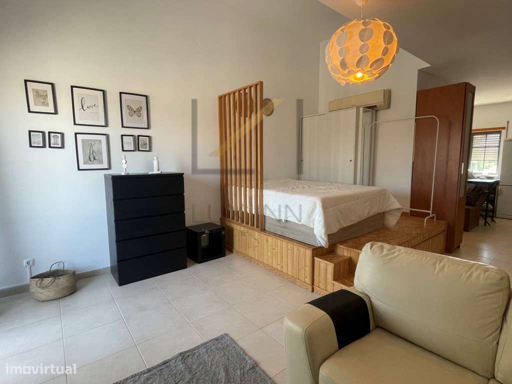 Apartamento T0, Mobilado e Equipado, Urb. Palmela VIllage situado n...-7