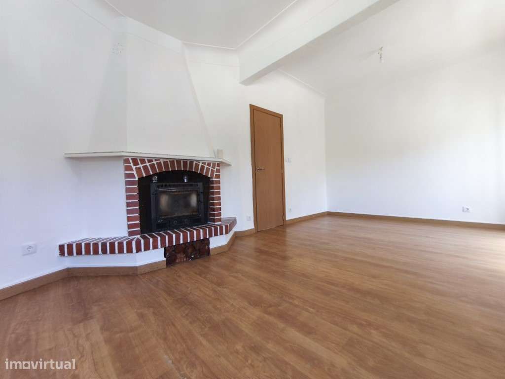 Apartamento T4 para venda com 101 m² de área bruta em Merçês Rio de...-28