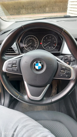 BMW Seria 2 218d - 14