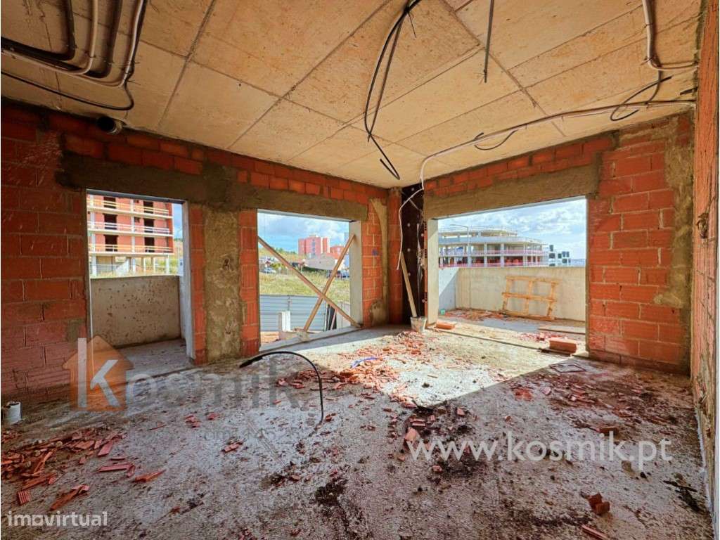 POETAS' GARDEN - PARADELA - LOURES - LISBOA - NOVOS EM CONSTRUÇÃO T1+1-4