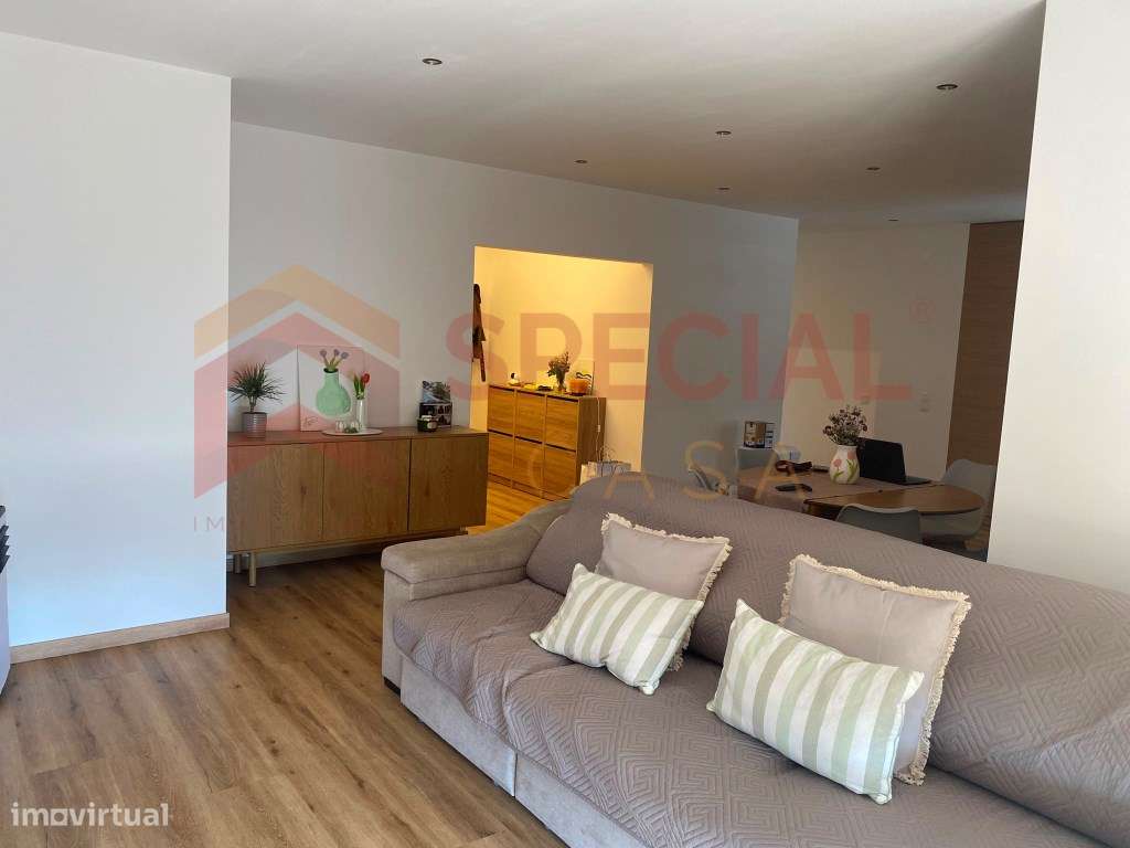 Apartamento T3+1 em Arcozelo-5