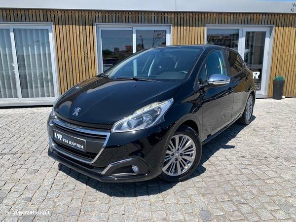 Peugeot 208 1.2 PureTech Allure - 1