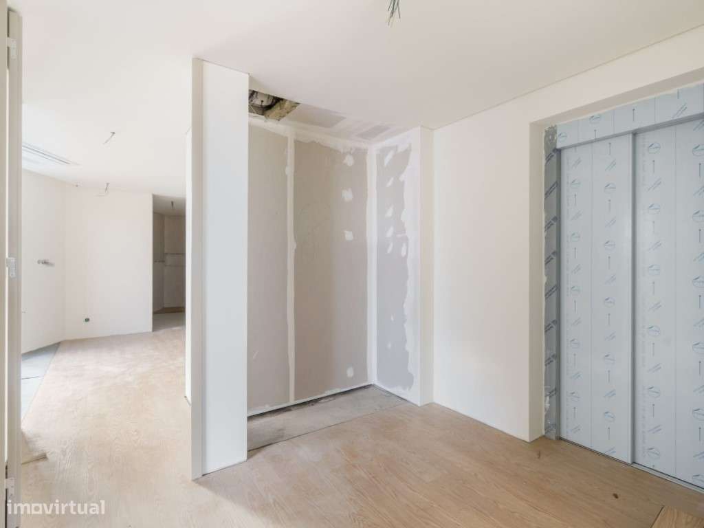 Moradia V3 Geminada com terraço e jardim, a 900 metros do mar-24