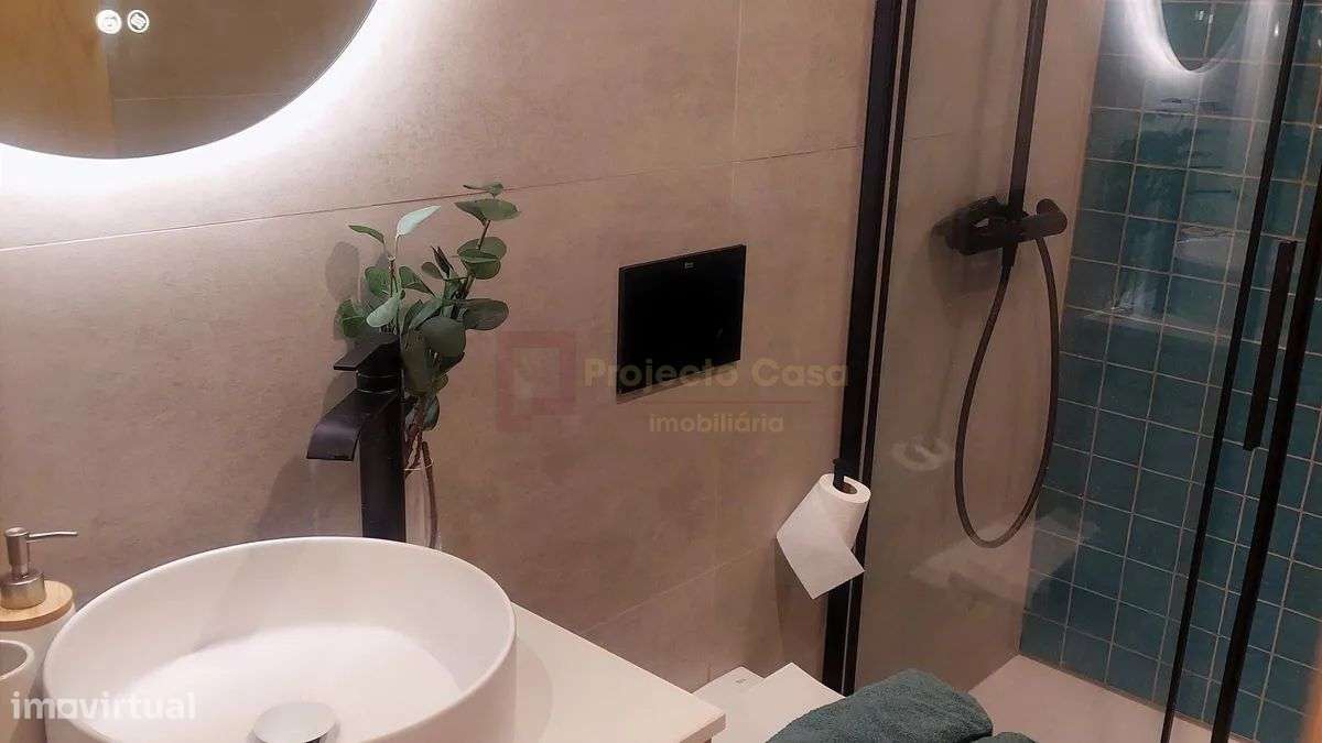 Apartamento T0+1 Mobilado Porto-30