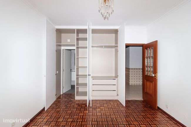 T2 no centro de Almada com 2 casas de banho - Grande imagem: 4/16