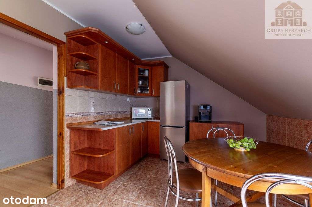 Dom z dwoma mieszkaniami i dużą działką-8