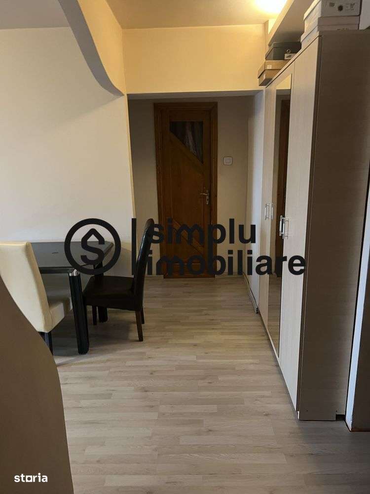 2 camere decomandate, etaj 3/8, lift, centrala termica - 116 000 Euro - Imagine principală: 4/7