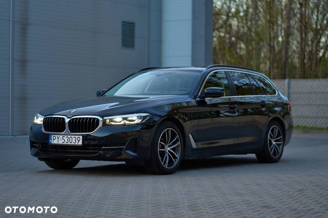 BMW Seria 5 518d mHEV - 1