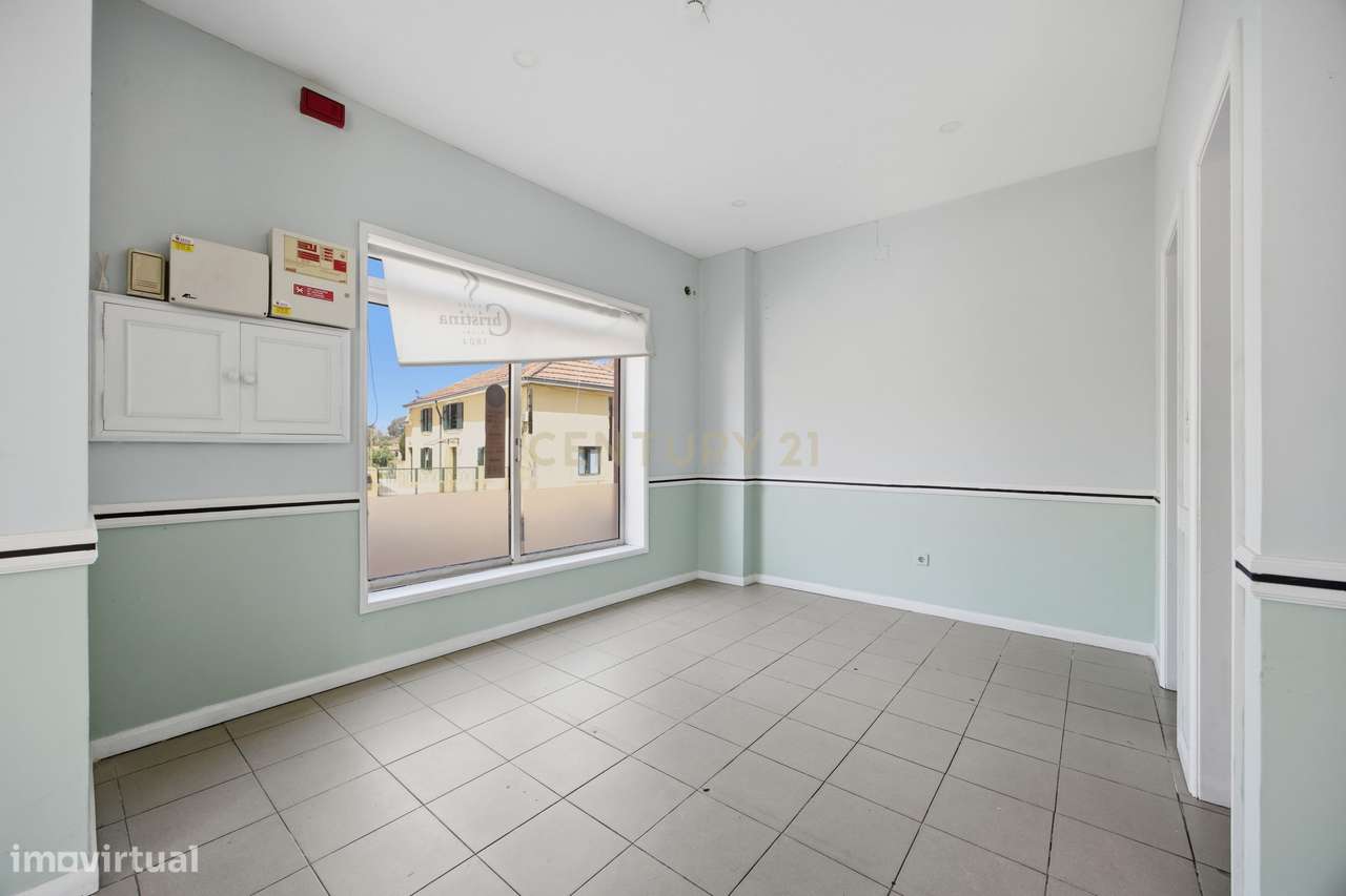 Apartamento T1 para Remodelação-5