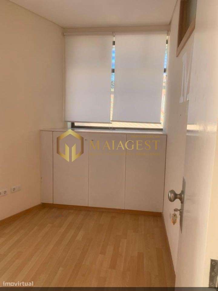 Escritório mobilado com todas as despesas incluídas em Rio Tinto - Grande imagem: 2/9